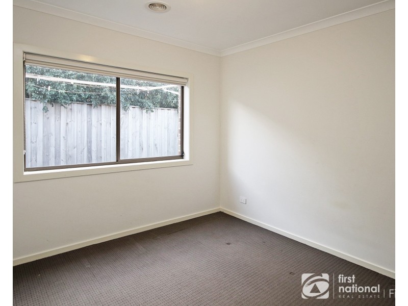 19 Tamarind Road, Cranbourne North VIC 3977