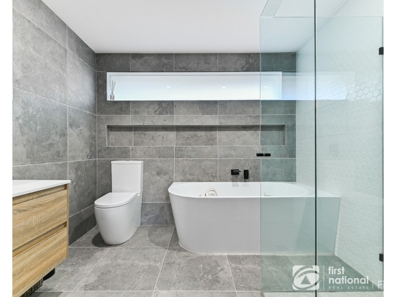 2 Almond Bush Street, Somerville VIC 3912