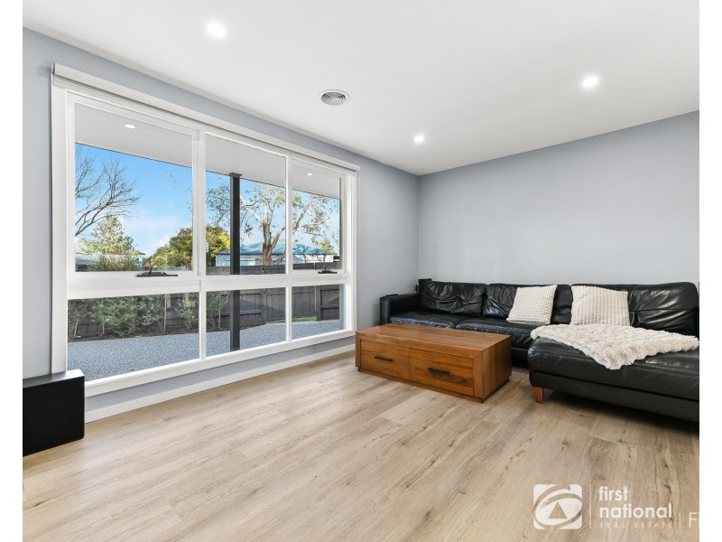 2 Almond Bush Street, Somerville VIC 3912