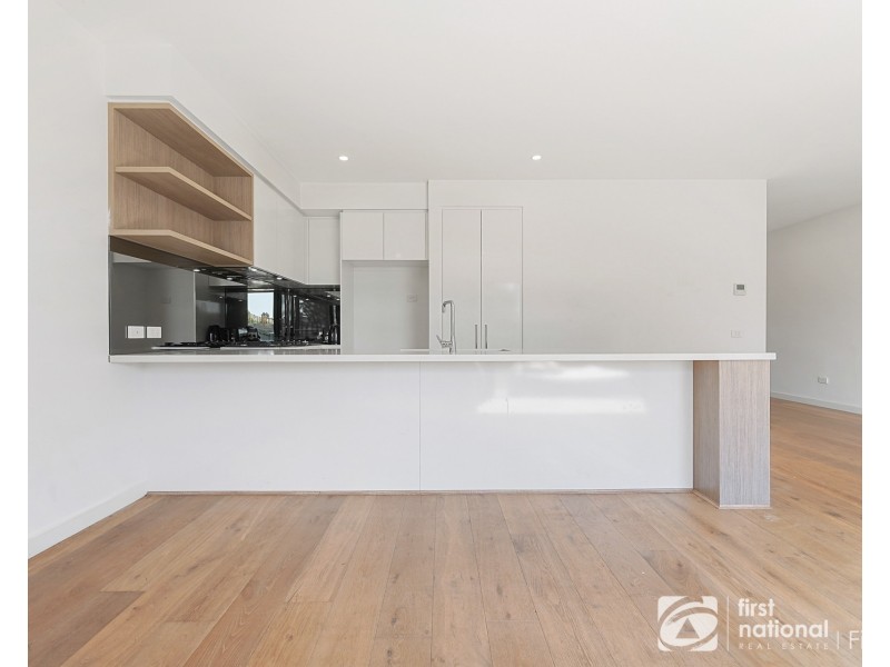 7 Savoy Grove, Cranbourne North VIC 3977