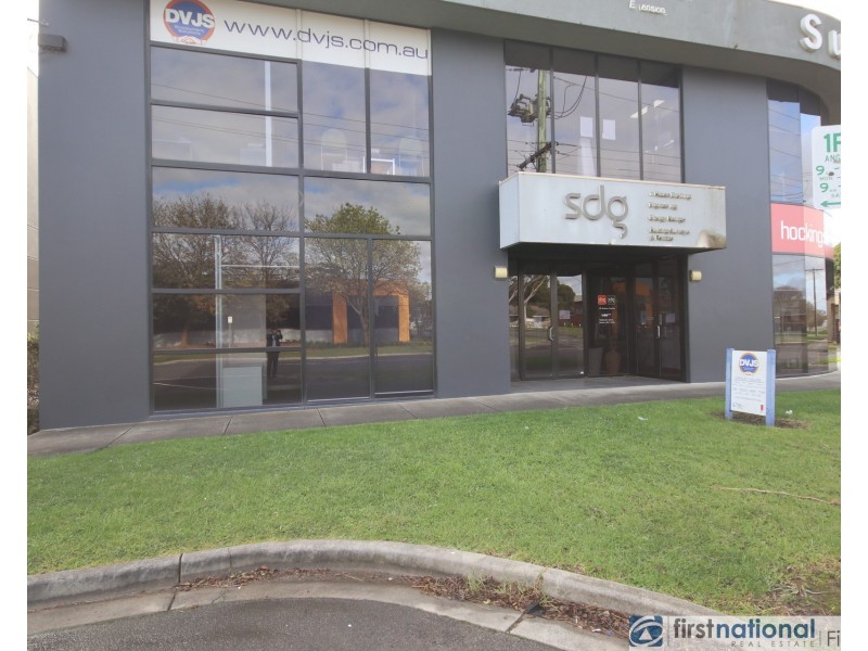 2/15 Childers Street, Cranbourne VIC 3977