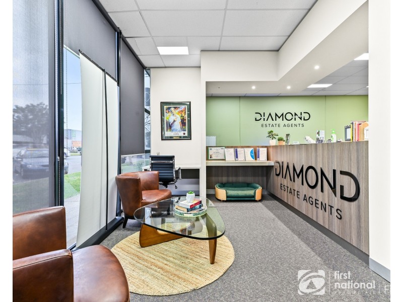 2/15 Childers Street, Cranbourne VIC 3977