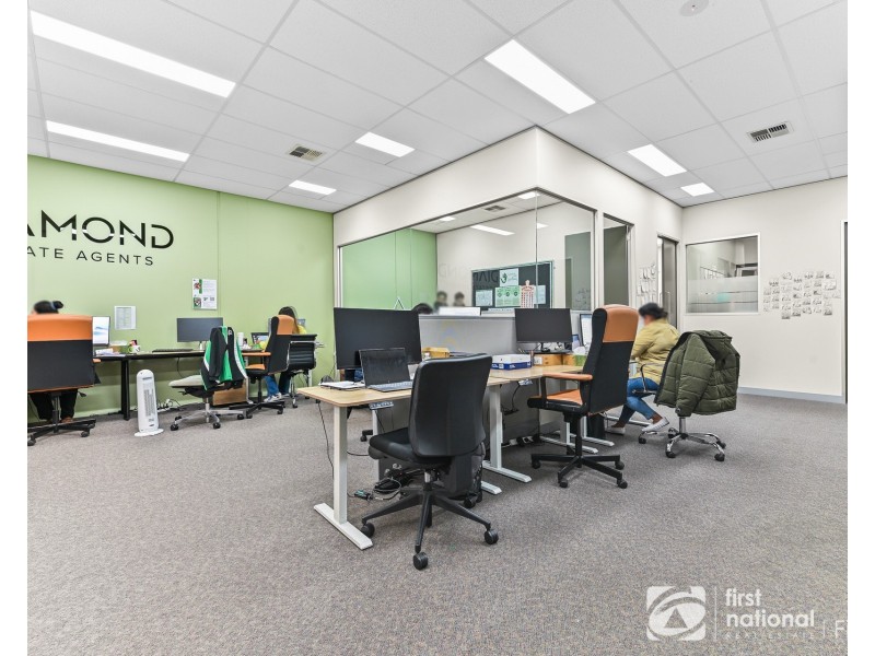 2/15 Childers Street, Cranbourne VIC 3977