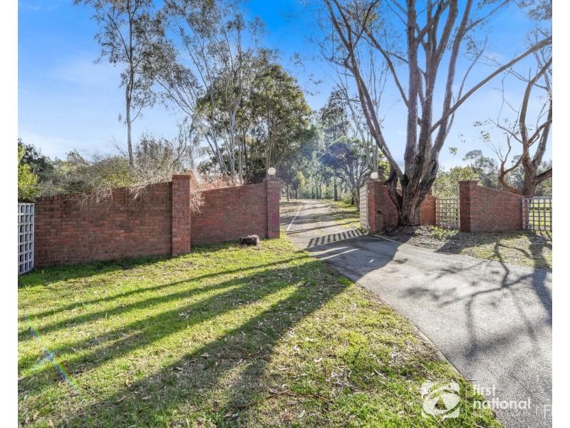 219 Smiths Lane, Cranbourne South VIC 3977