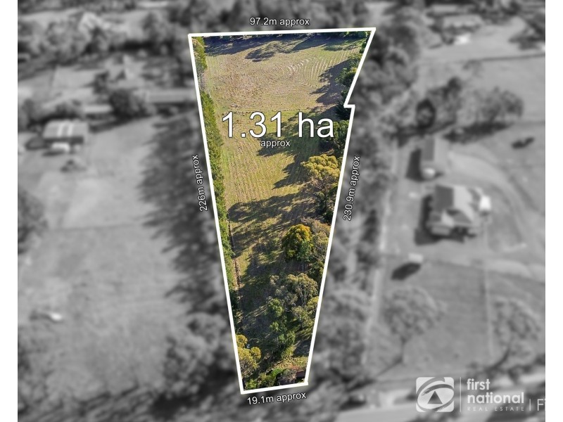 219 Smiths Lane, Cranbourne South VIC 3977