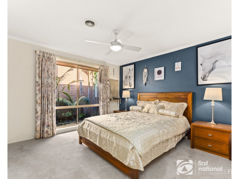 4 Sherwood Road, Narre Warren South VIC 3805