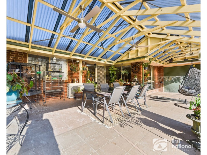 4 Sherwood Road, Narre Warren South VIC 3805