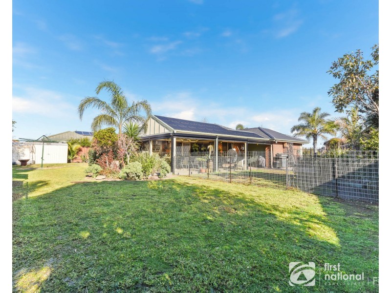4 Sherwood Road, Narre Warren South VIC 3805