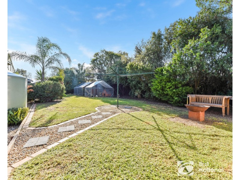 4 Sherwood Road, Narre Warren South VIC 3805