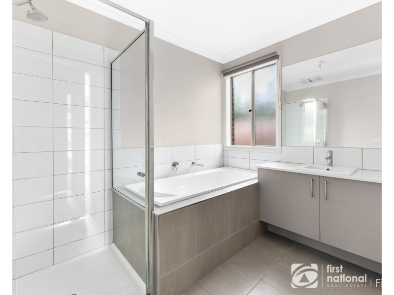 4/6-8 Walter Street, Cranbourne VIC 3977