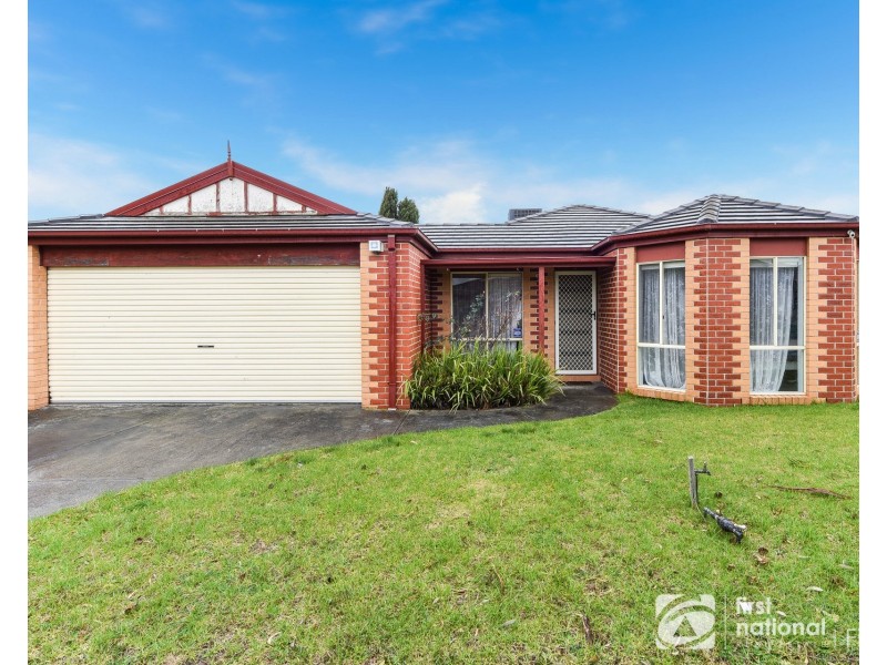 32 Raffindale Crescent, Cranbourne West VIC 3977