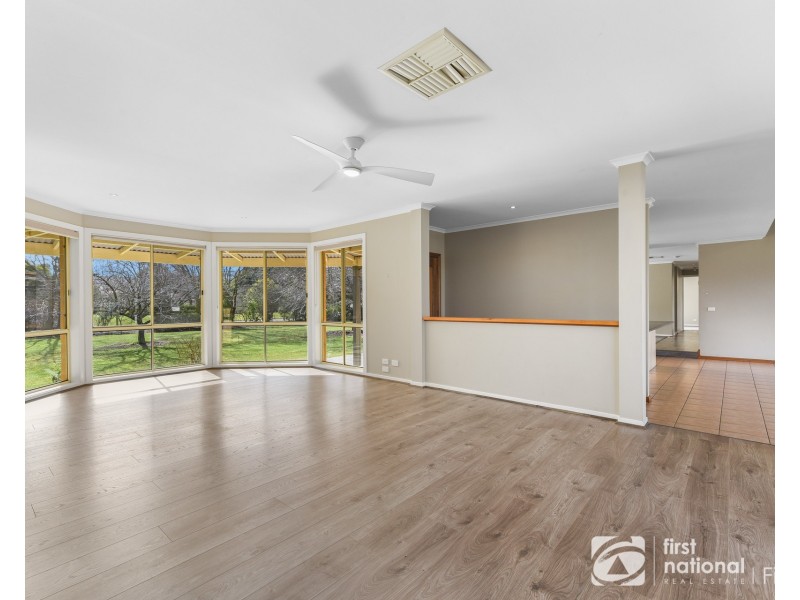 13 Fairway Court, Pakenham VIC 3810