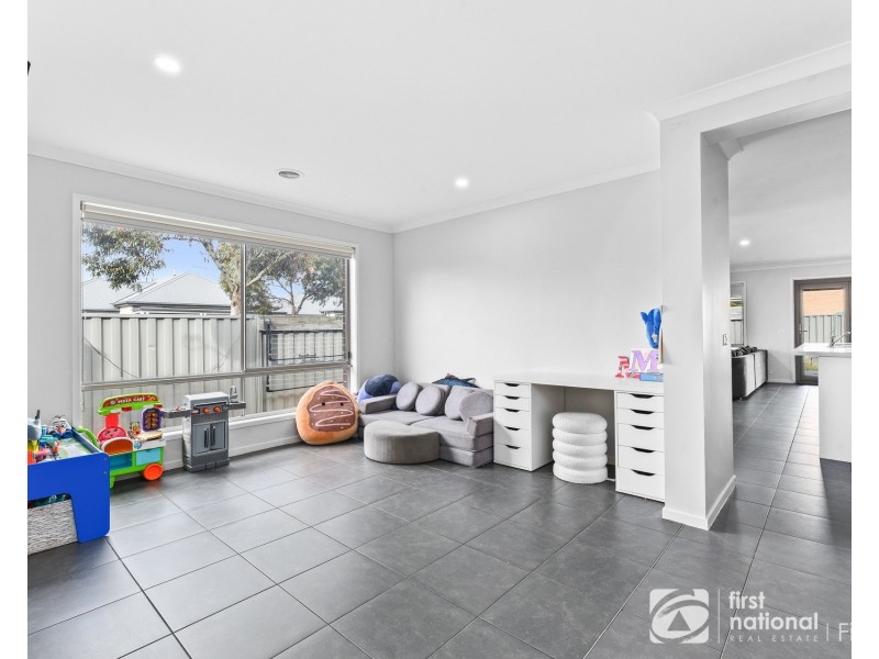 134 Lineham Drive, Cranbourne East VIC 3977