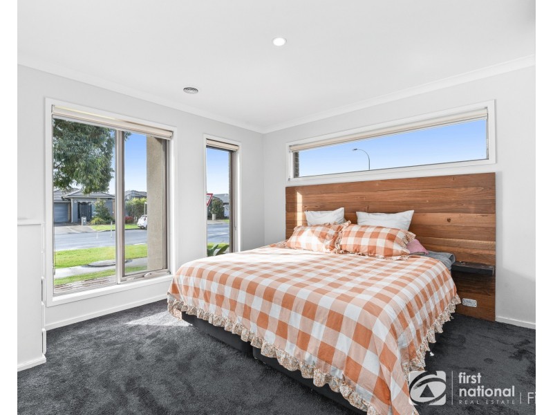 134 Lineham Drive, Cranbourne East VIC 3977
