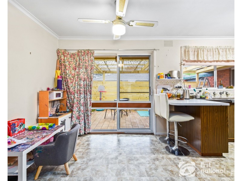 2/29 Bowen Street, Cranbourne VIC 3977