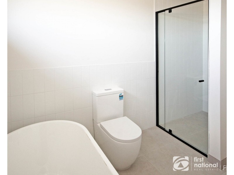 14B Bruce Street, Cranbourne VIC 3977