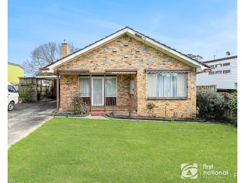 13 Lamb Street, Cranbourne VIC 3977
