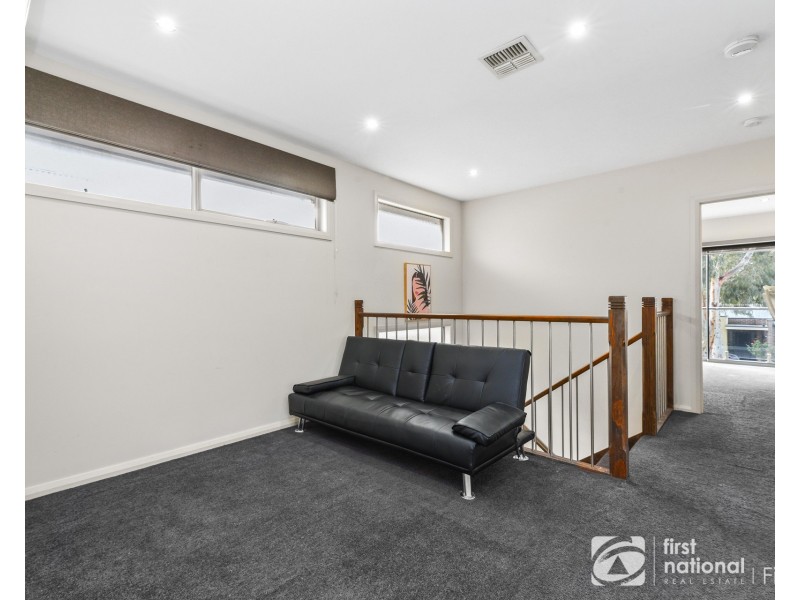 22 Mickleham Drive, Cranbourne North VIC 3977