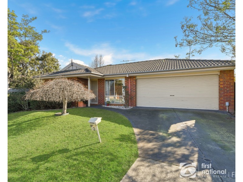 3 Otley Way, Cranbourne East VIC 3977