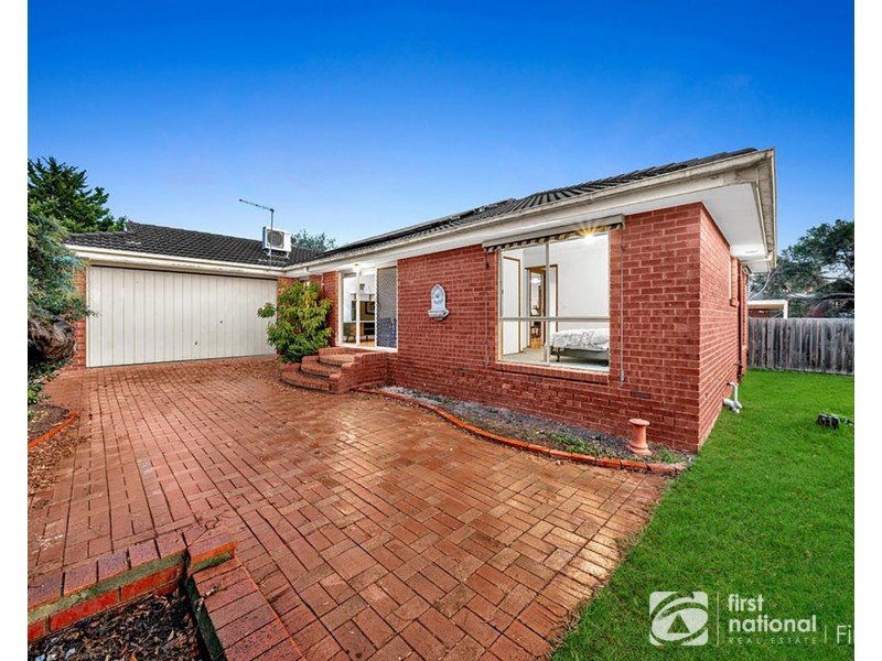 9 Balook Court, Cranbourne North VIC 3977