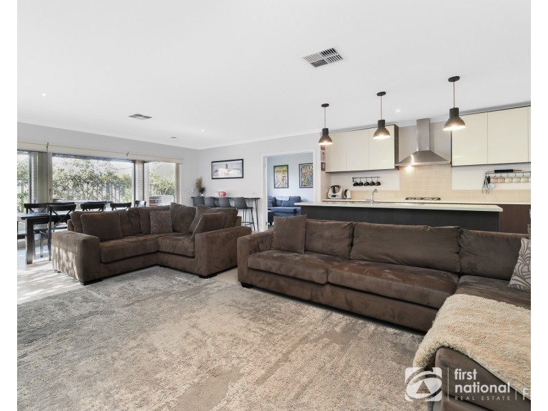 15 Franklin Way, Officer VIC 3809