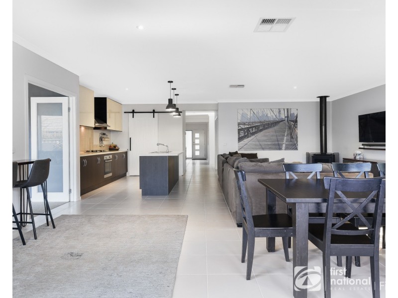 15 Franklin Way, Officer VIC 3809