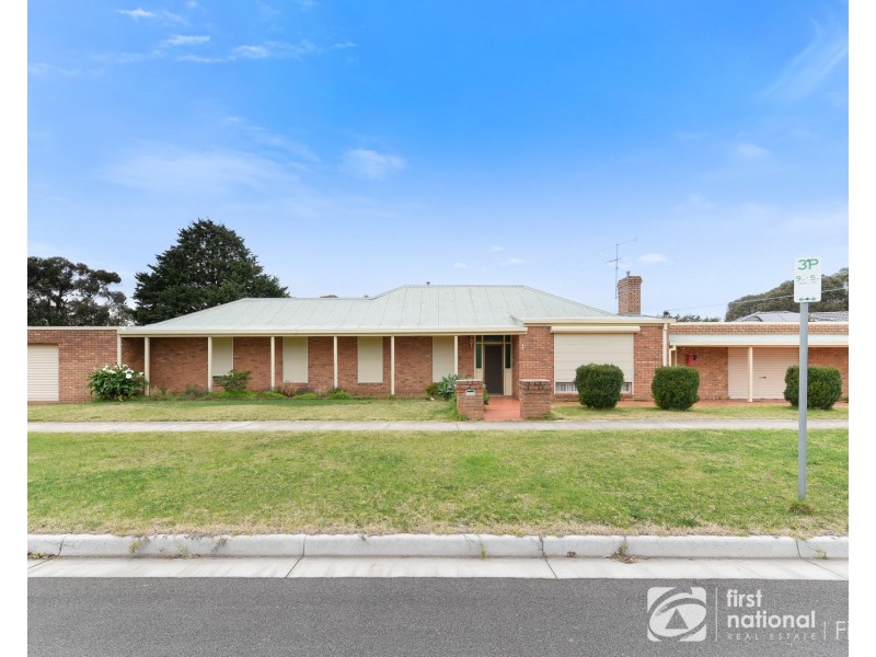 1 Latrobe Street, Cranbourne VIC 3977
