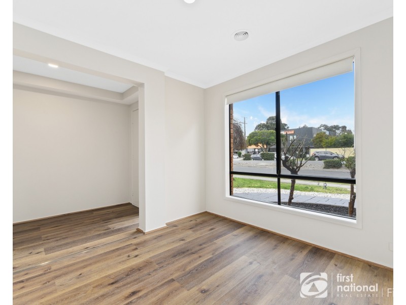 23 Monahans Road, Cranbourne West VIC 3977