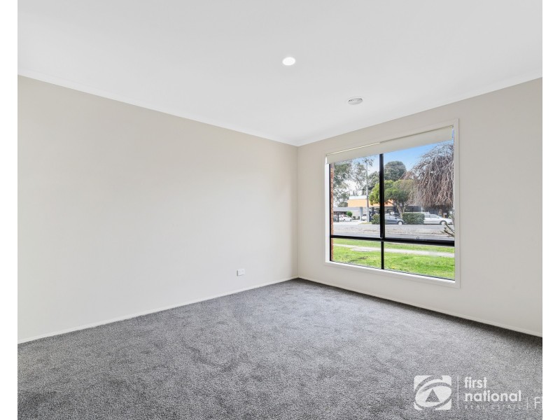 23 Monahans Road, Cranbourne West VIC 3977