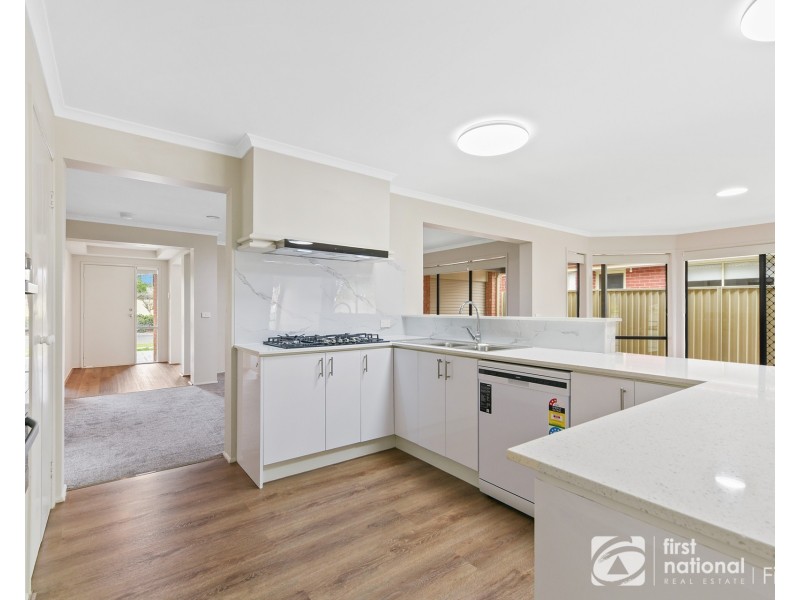 23 Monahans Road, Cranbourne West VIC 3977