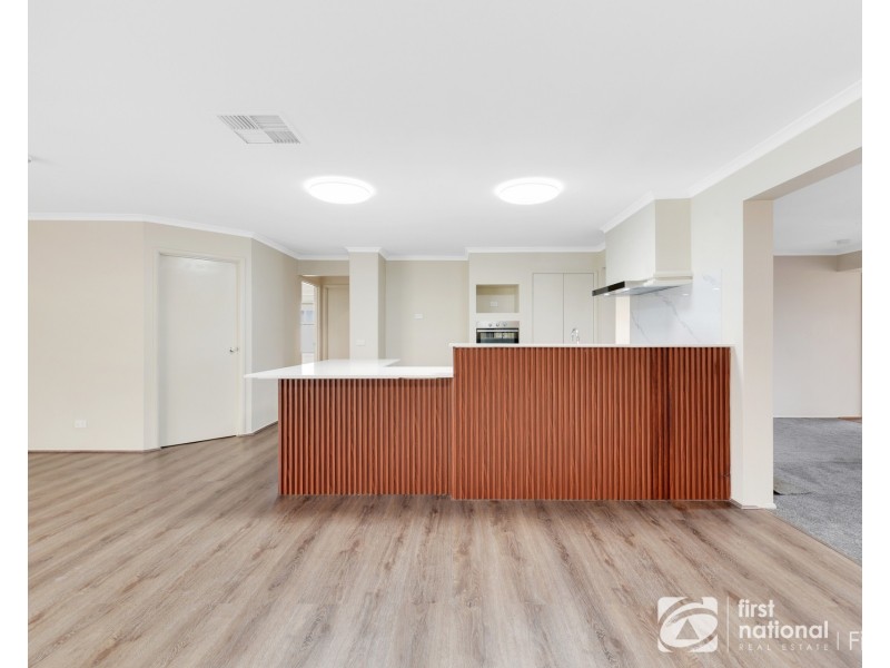 23 Monahans Road, Cranbourne West VIC 3977