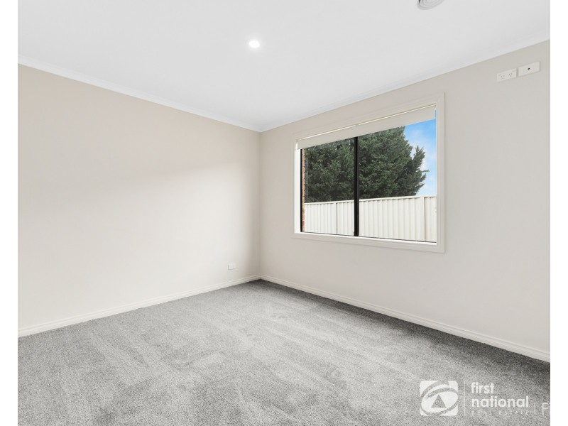 23 Monahans Road, Cranbourne West VIC 3977