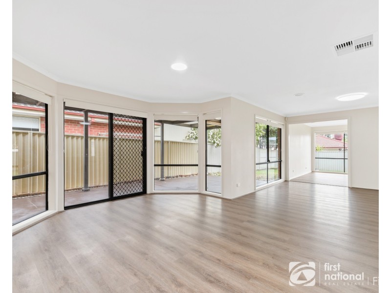 23 Monahans Road, Cranbourne West VIC 3977