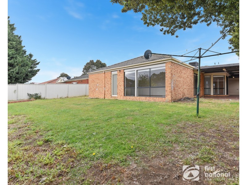 23 Monahans Road, Cranbourne West VIC 3977