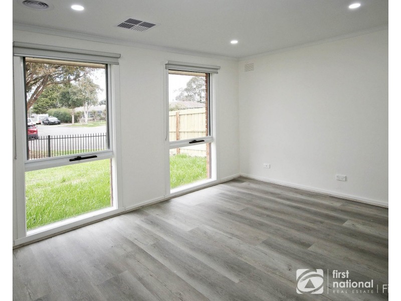 10 Mawson Court, Cranbourne North VIC 3977