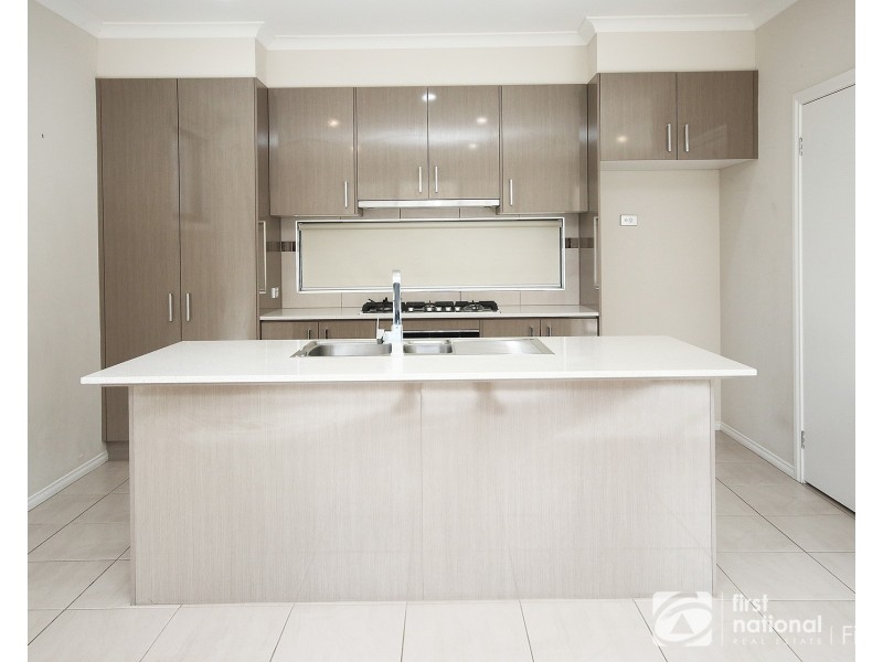 1/63 Circle Drive, Cranbourne VIC 3977