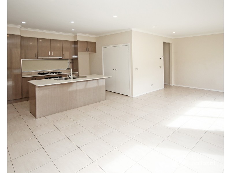 1/63 Circle Drive, Cranbourne VIC 3977