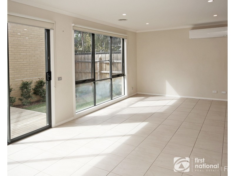 1/63 Circle Drive, Cranbourne VIC 3977
