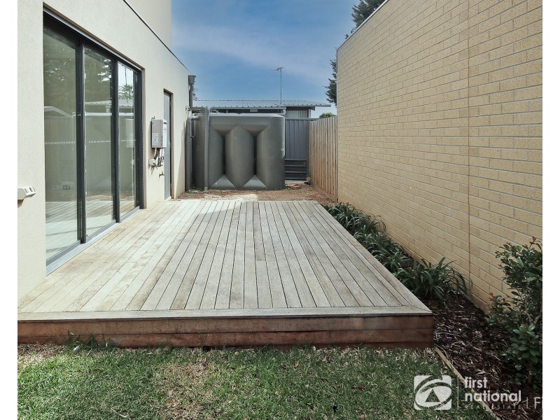 1/63 Circle Drive, Cranbourne VIC 3977