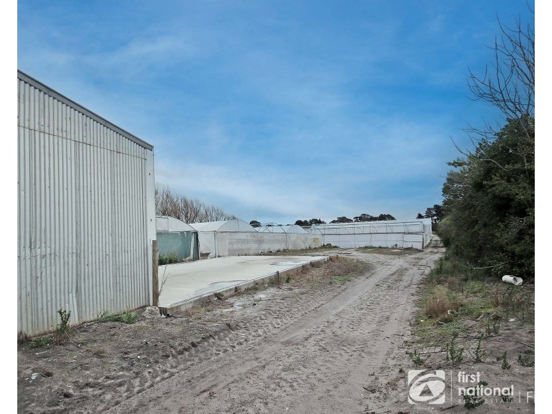 85 Devon Road, Devon Meadows VIC 3977