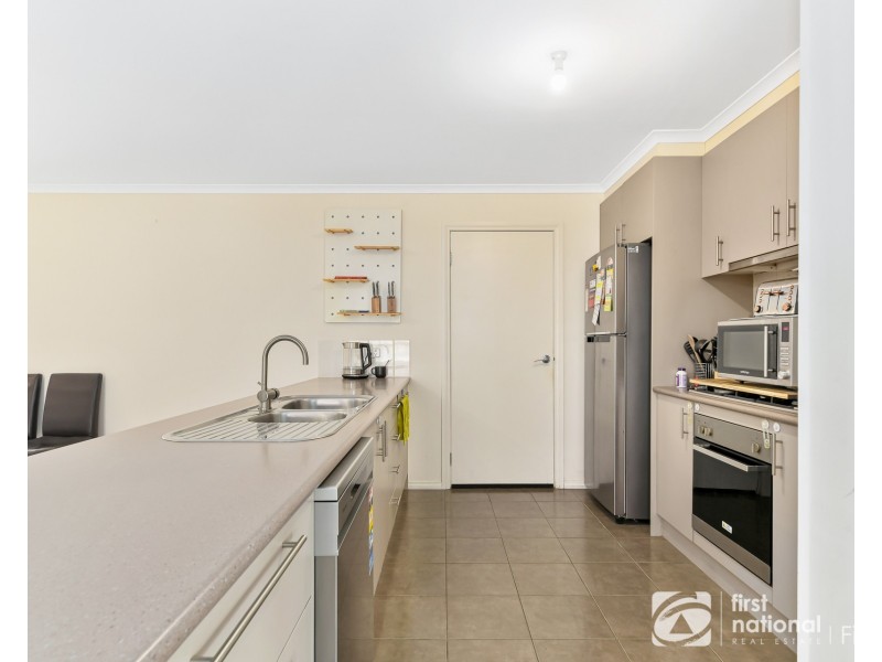 14 Thunderbolt Drive, Cranbourne East VIC 3977