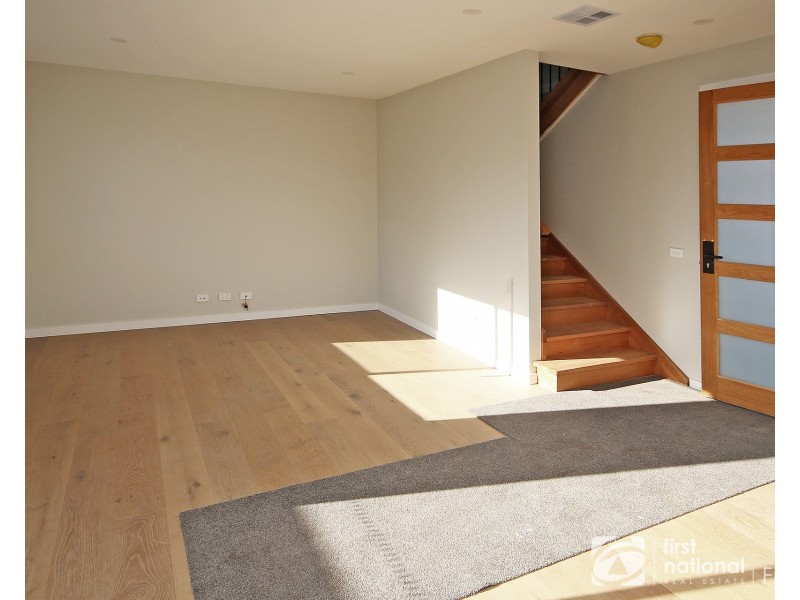 2/10B Frome Avenue, Frankston VIC 3199