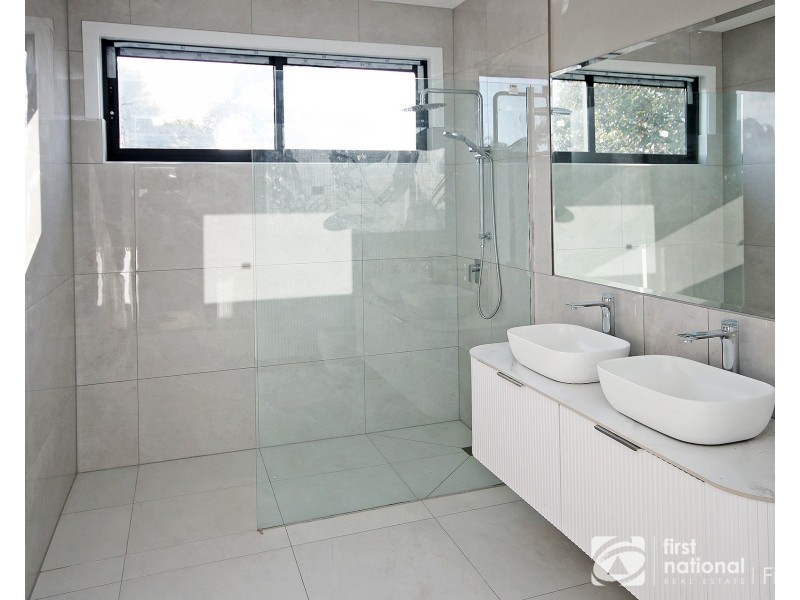 2/10B Frome Avenue, Frankston VIC 3199