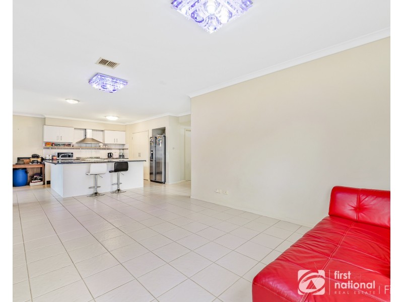 25 Violet Way, Cranbourne VIC 3977