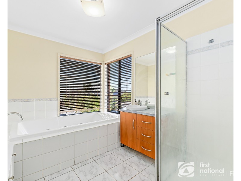 25 Violet Way, Cranbourne VIC 3977