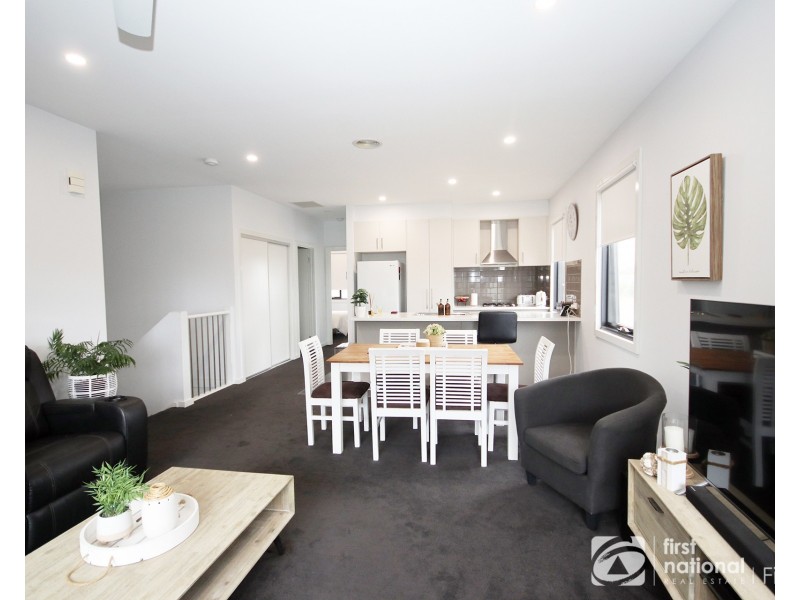 2 Push Pea Way, Cranbourne West VIC 3977