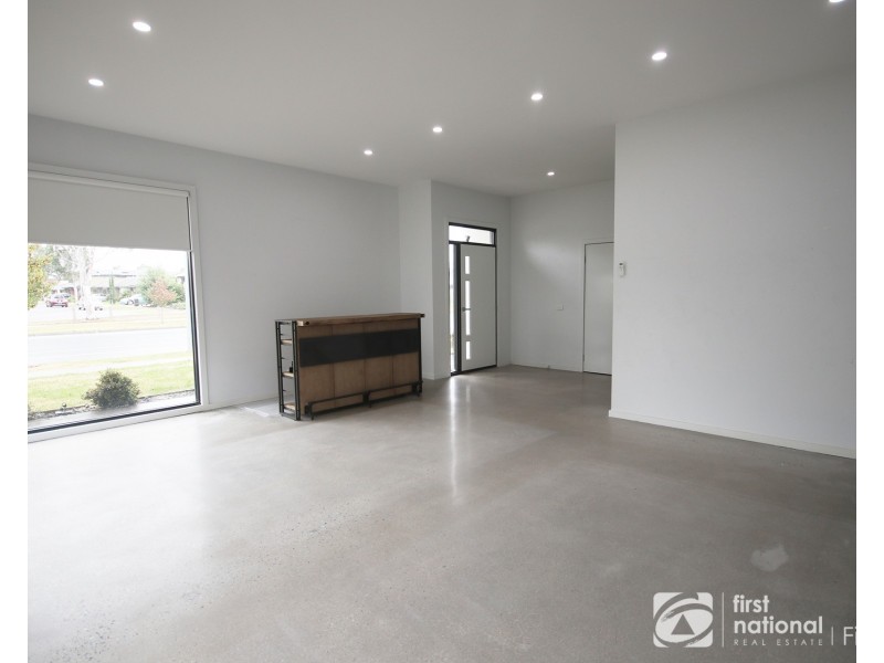 2 Push Pea Way, Cranbourne West VIC 3977