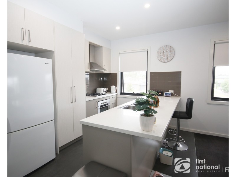 2 Push Pea Way, Cranbourne West VIC 3977