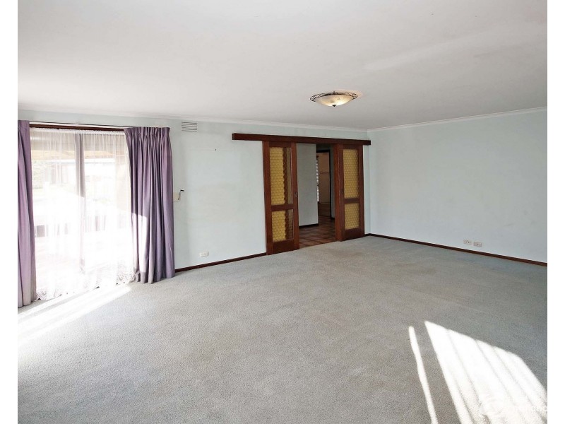13 Highview Avenue, Cranbourne VIC 3977