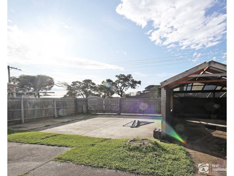 13 Highview Avenue, Cranbourne VIC 3977